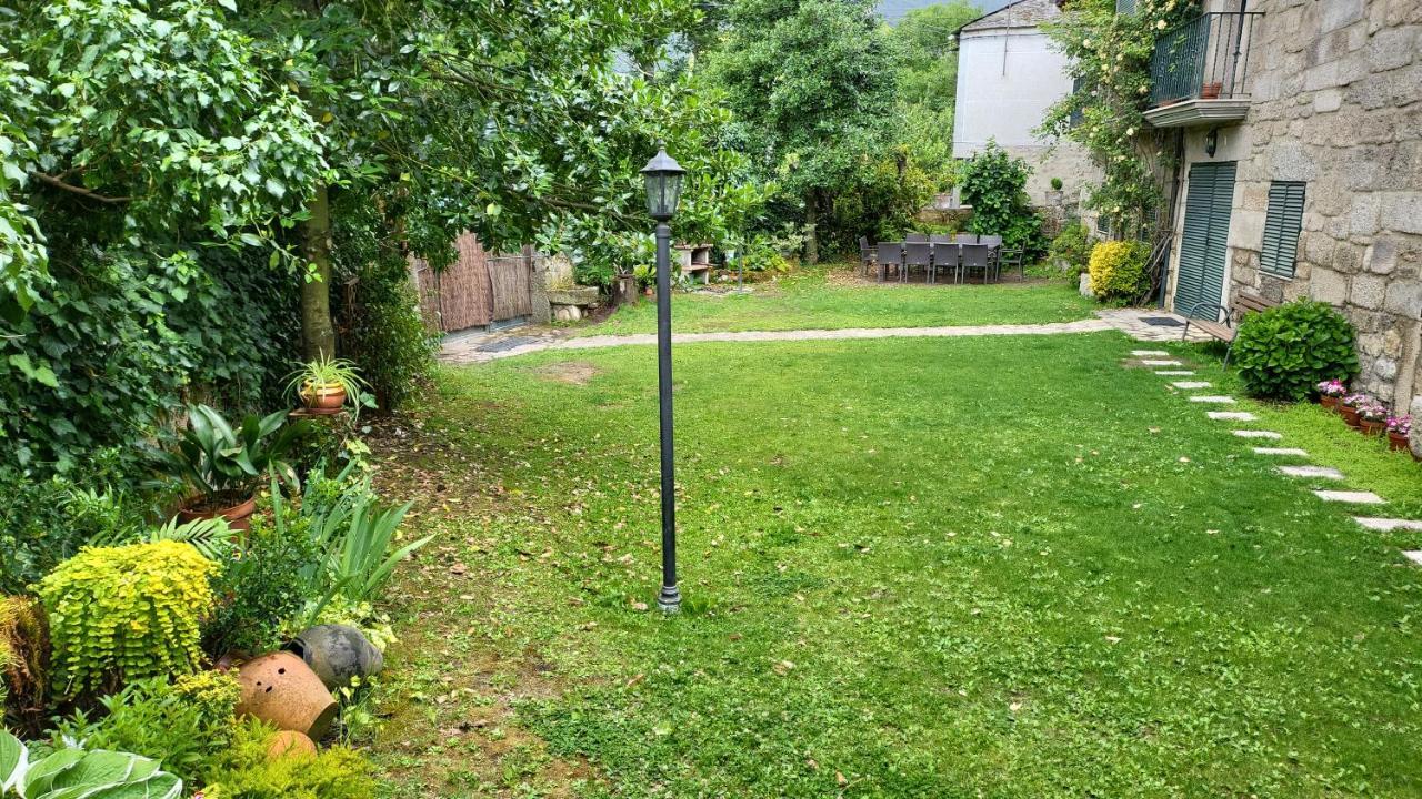 Conjunto Entre Acebos Pension Sotillo de Sanabria Buitenkant foto