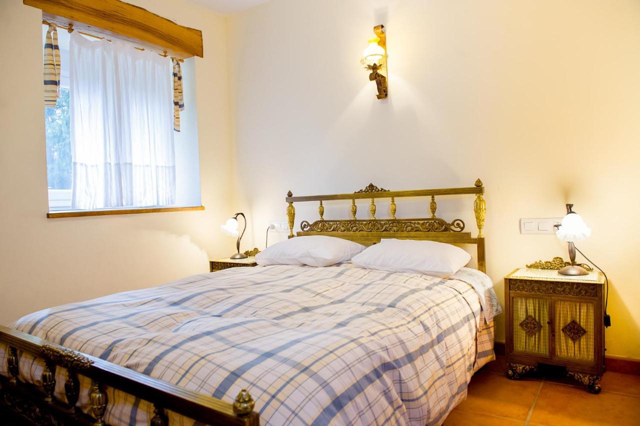 Conjunto Entre Acebos Pension Sotillo de Sanabria Buitenkant foto