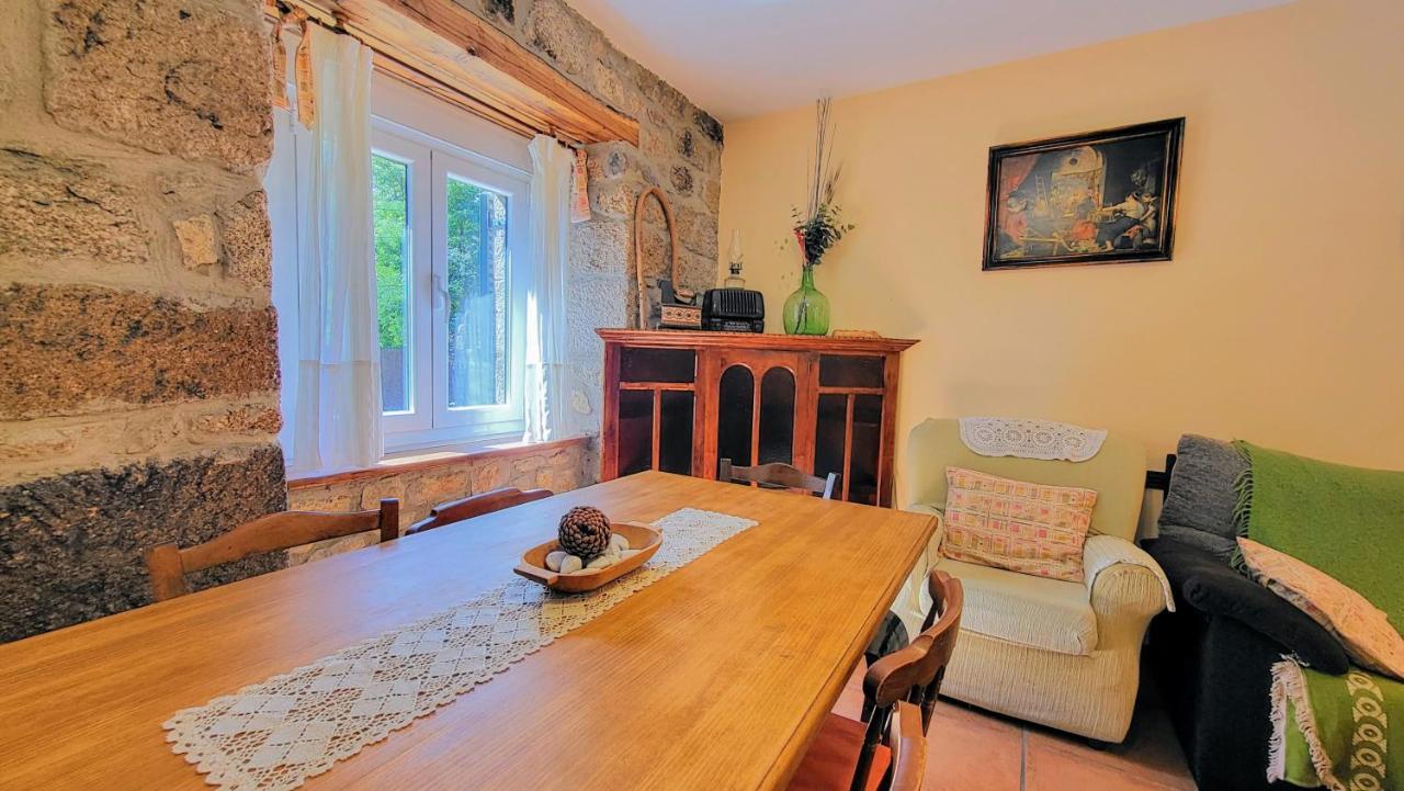 Conjunto Entre Acebos Pension Sotillo de Sanabria Buitenkant foto