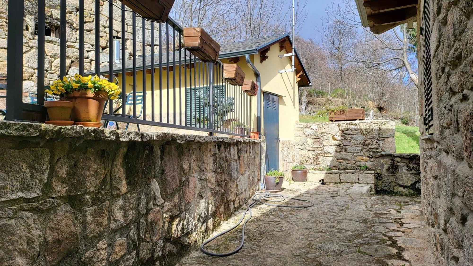 Conjunto Entre Acebos Pension Sotillo de Sanabria Buitenkant foto